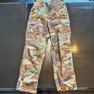 Retro Size 30 United States Army Camouflage Cargo Pants Woodland Pattern